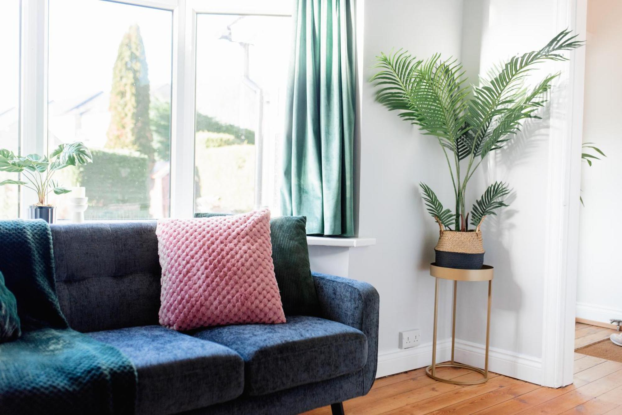 Дом отдыха Bowling Terrace By Above Rubies - Stylish, 3 Bedroom, Pet Friendly House In