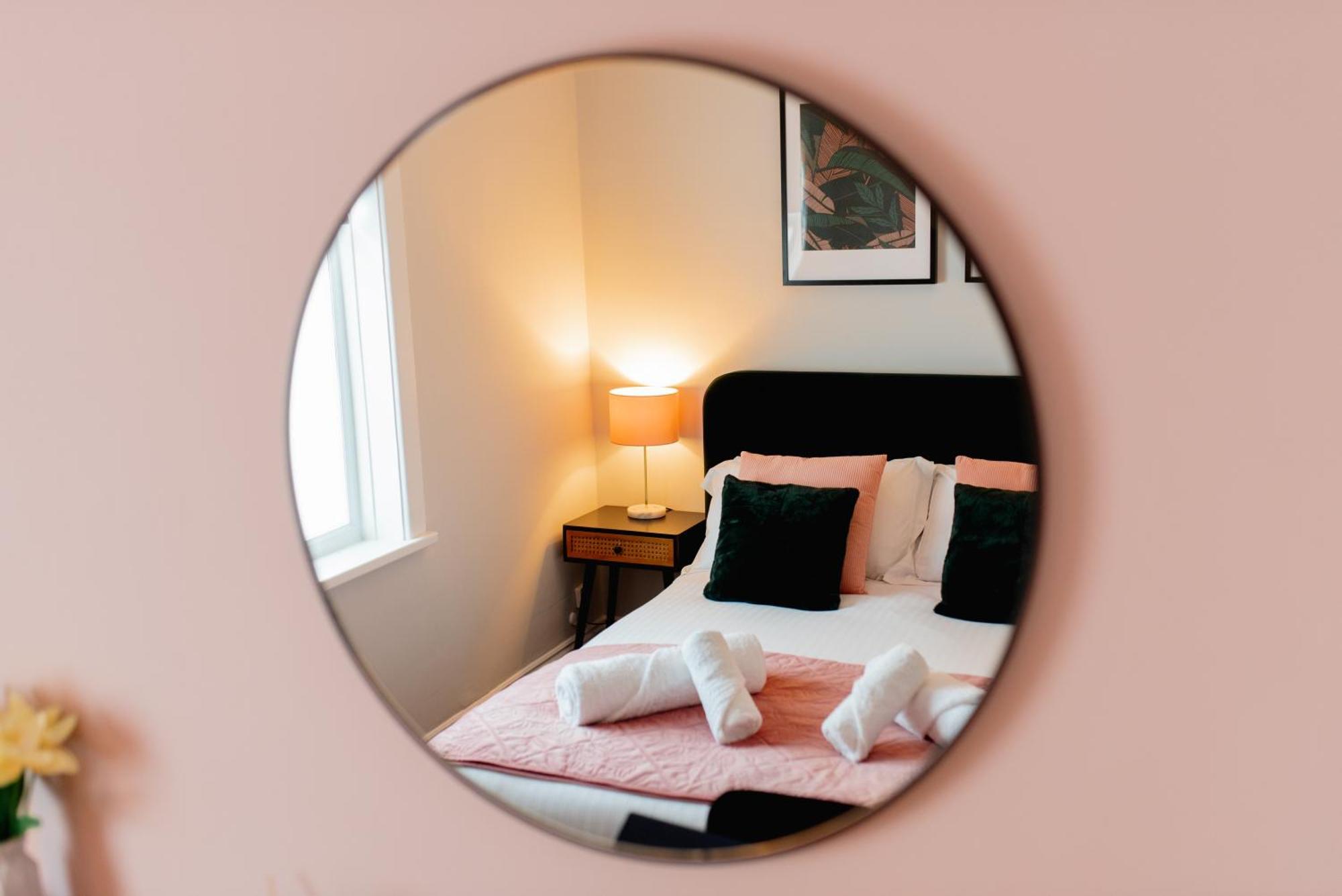 Дом отдыха Bowling Terrace By Above Rubies - Stylish, 3 Bedroom, Pet Friendly House In *
